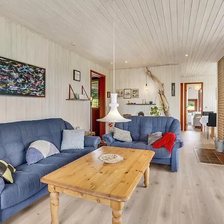Vakantiehuis Beautiful In W/ Wifi&3 Bedrooms