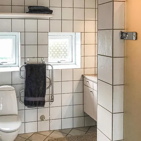 Nyaraló 3 Bedroom Beautiful In